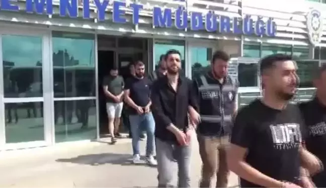 Adana'da bir kişiyi öldürüp, 4 kişiyi yaralayan 2 şüpheli tutuklandı