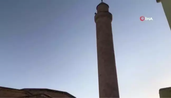 Kozluk'ta 318 yıllık İbrahim Bey Camii depremlere rağmen varlığını koruyor