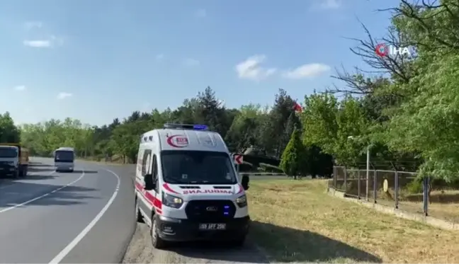 Takla atan araçta emniyet kemeri kurtardı