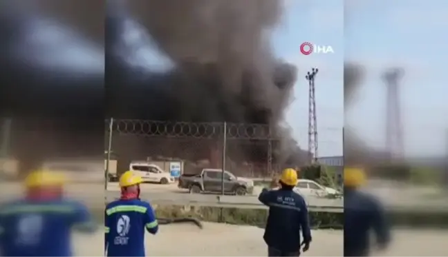 Adana'da SASA Polyester fabrikasında yangın: 2 yaralı