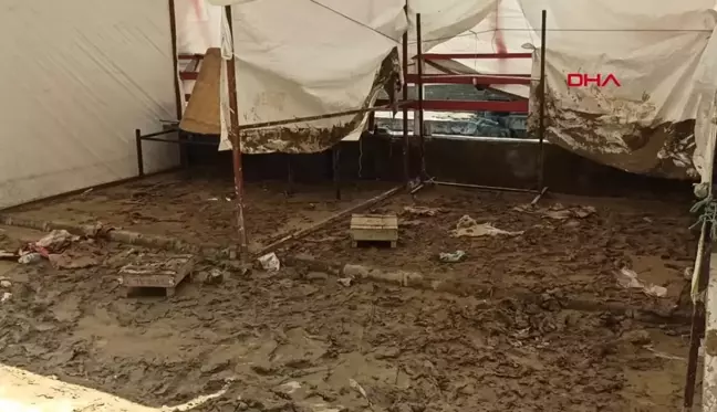 Zonguldak'ta Sel Felaketi: Devrek Baston Festivali Stand Alanında Hasar Oluştu