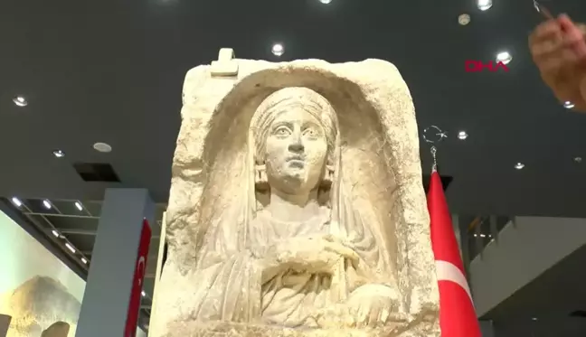 Zeugma Antik Kenti'nden İtalya'ya Kaçırılan Mezar Steli Türkiye'ye İade Edildi