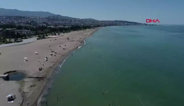 Samsun'da Rüzgarlı Hava ve Rip Akıntısı Nedeniyle Denize Giriş Yasaklandı