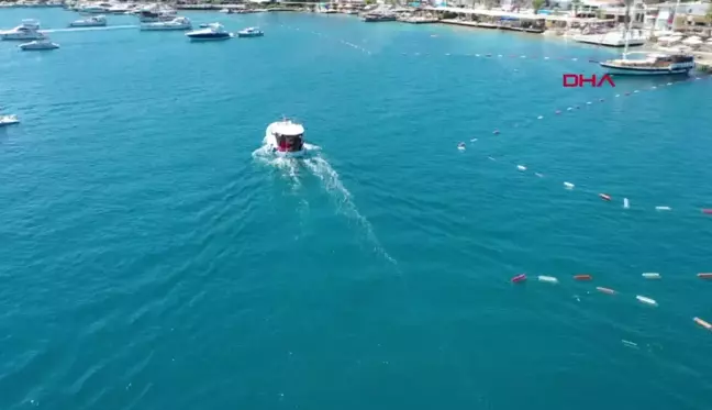 Türkbükü Koyu'nda Deniz Dibi Temizliği Yapıldı