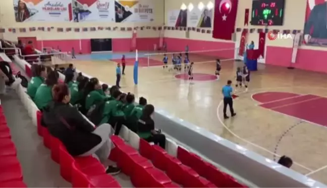 ANALİG voleybol yarı final müsabakaları başladı