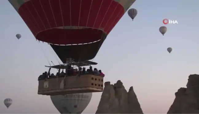 Kapadokya'da rüzgar engeli: Sıcak hava balonları uçmadı