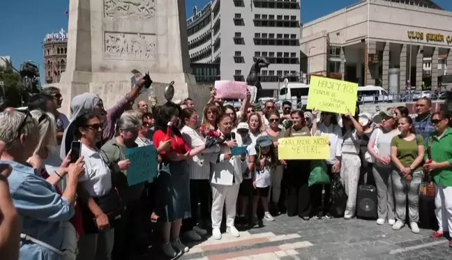 İYİ Parti Kadın Politikaları Başkanı Ünzile Yüksel Zamları Protesto Etti