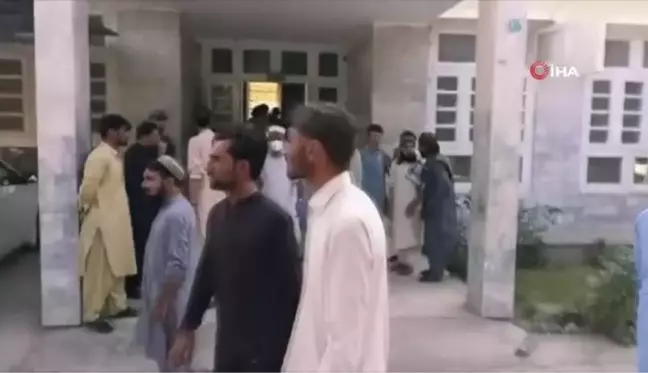 Pakistan'da siyasi parti kongresinde patlama: 42 ölü, 80 yaralı