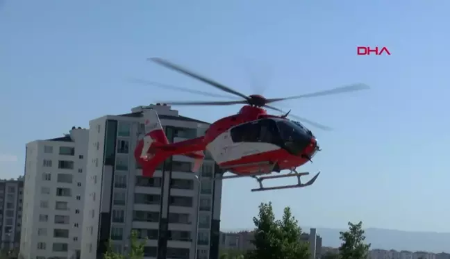 Cizre'de Boğazına Kalem Kapağı Kaçan Bebek Ambulans Helikopterle Tedavi Edildi