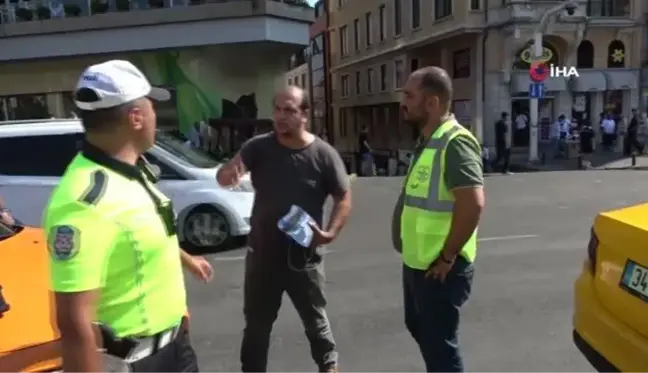 Taksim'de yapılan denetimde 4 ticari taksiye para cezası kesildi