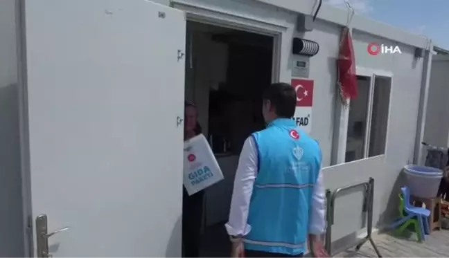 Türkiye Diyanet Vakfı Hatay'da 15 bin adet yardım kolisi dağıttı