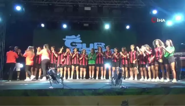 Uşak'ta Gurbetçi Festivali Renkli Bir Şekilde Son Buldu