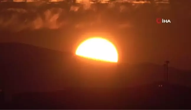 Ardahan'da gün batımı mest etti