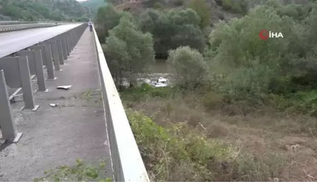 Amasya'da otomobil takla atarak nehire uçtu: 5 yaralı