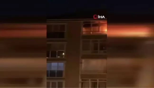 Ankara'da 4 Katlı Apartmanda Yangın Çıktı