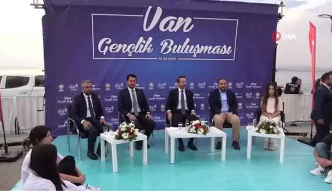 Enerji Bakanı Alparslan Bayraktar Van'da Ziyaretlerde Bulundu