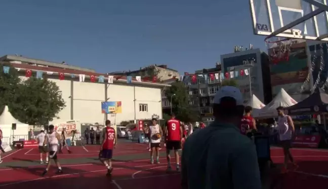 3x3 sokak basketbol turnuvasına yoğun ilgi