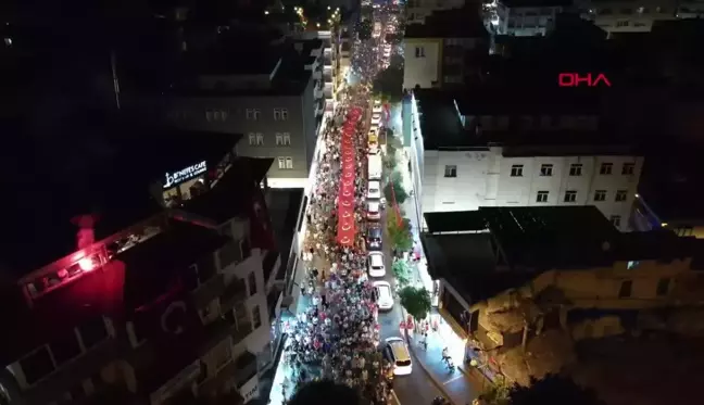 Alanya'da 30 Ağustos Zafer Bayramı Fener Alayı ve Koray Avcı Konseri