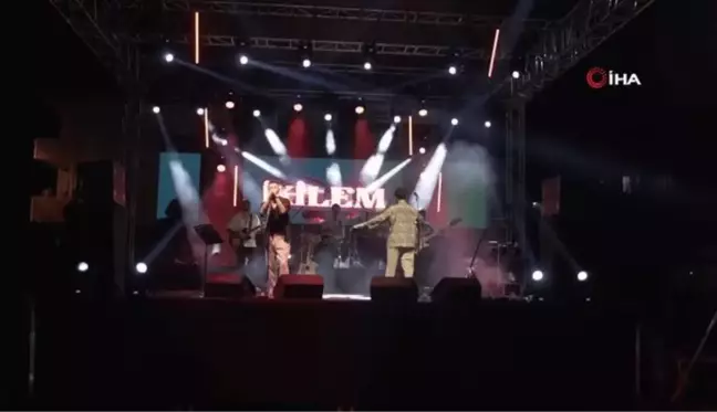 Altınova'da 30 Ağustos Zaferi halk konserleriyle kutlandı