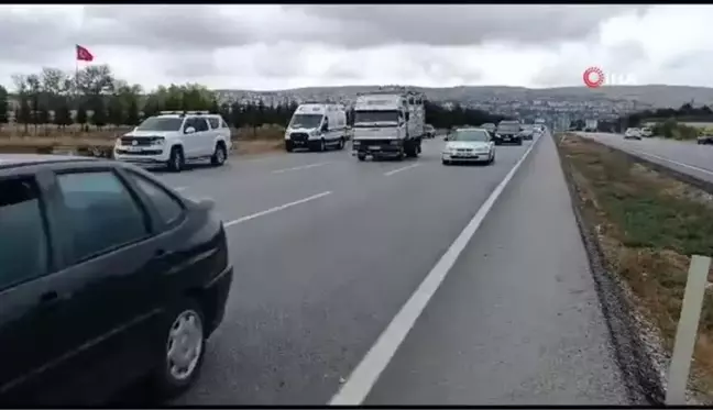 Ankara-Samsun Yolu Elmadağ Mevkiinde Kaza: 3 Kişi Yaralandı