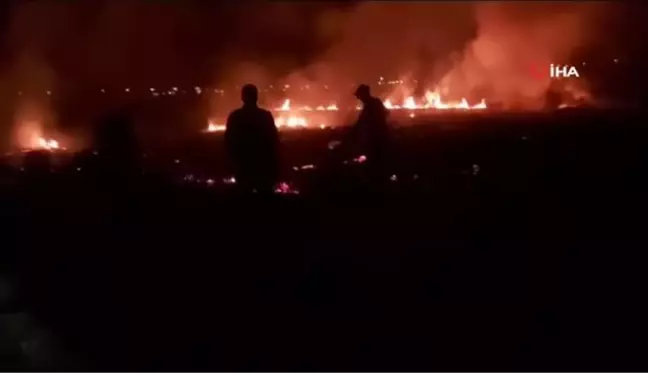 Erzincan'da anız yangını itfaiye ekipleri tarafından söndürüldü