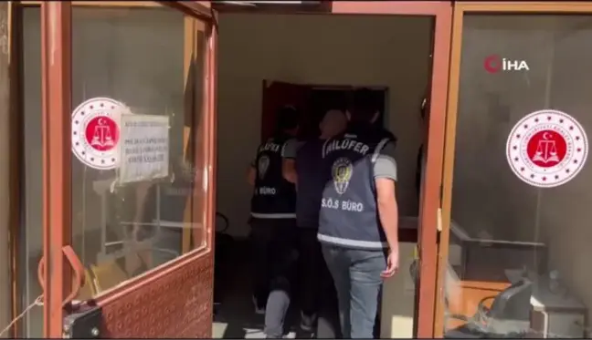 Bursa'da kadına şiddet... Kız arkadaşını darp eden şüpheli adliyeye sevk edildi