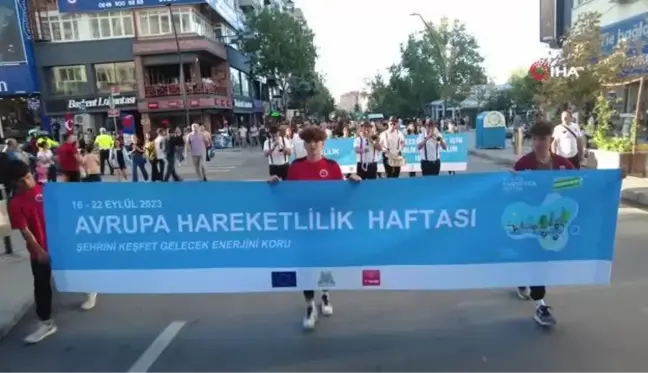 'Avrupa Hareketlilik Haftası' başladı Millet Bahçesi alanında paten ve kaykay sporcuları gösteri yaptı