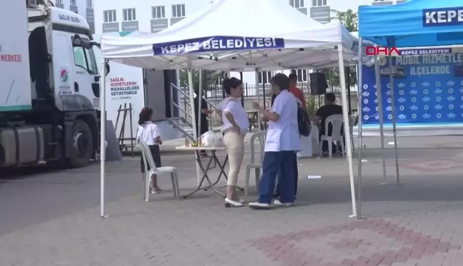 Kepez Belediyesi'nin Gezici Sağlık Merkezi ve Bilim Tırı Manavgat'ta Hizmet Vermeye Başladı