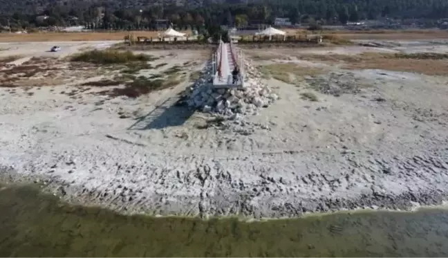 Burdur Gölü'nün Kurtarılması İçin Somut Adımlar Bekleniyor