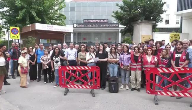 İzmir'de Okul Tacizi Olayı Velileri İsyan Ettirdi