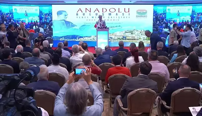 Marmaris Belediye Başkanı Mehmet Oktay, yerel medya çalıştayında konuştu