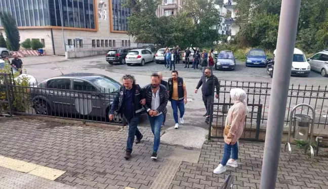 Zonguldak'ta Kafes Operasyonunda Yakalanan Şüpheliler Adliyeye Sevk Edildi