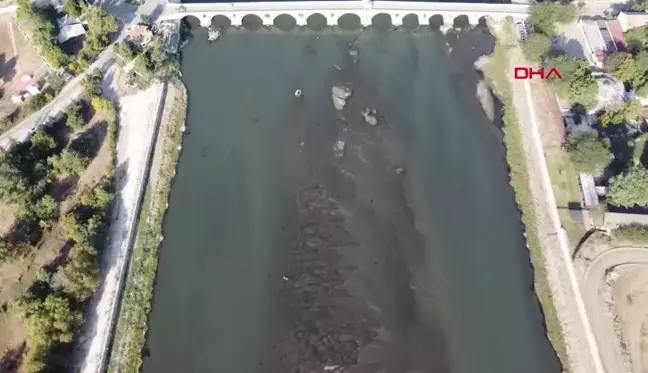 Edirne'de Tunca Nehri'nin su seviyesi düşüyor