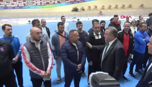 SPOR Bakan Osman Aşkın Bak Çocuklarınızı spor salonlarına getirin, kötü alışkanlıklardan uzak tutun