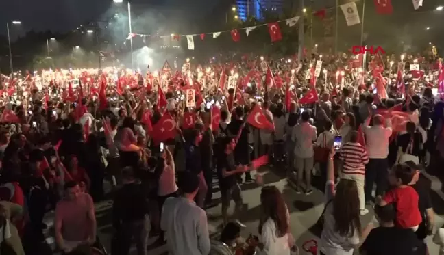 Antalya'da Cumhuriyet'in 100. Yılı Fener Alayıyla Kutlandı