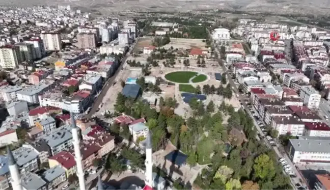 Sivas'ta Öğretmenler Parkı ile yıkılan hastane yerine millet bahçesi yapılıyor