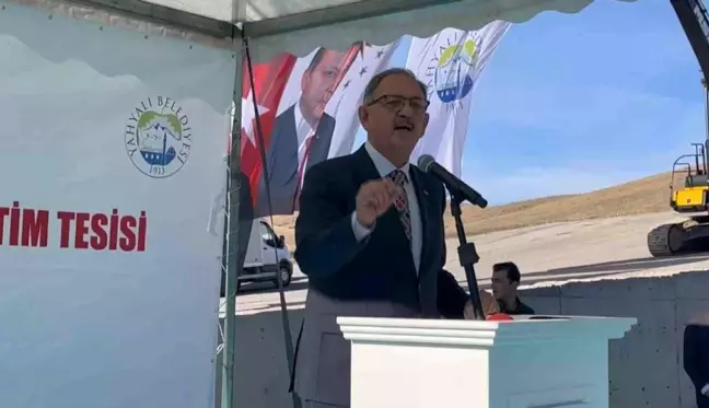 Bakan Özhaseki: 