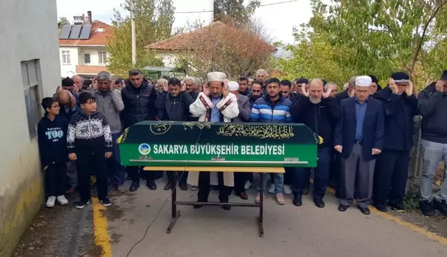 Sakarya'da Psikolojik Sorunlu Kadın Kocasını Öldürdü, Babasını Boğmaya Kalkıştı