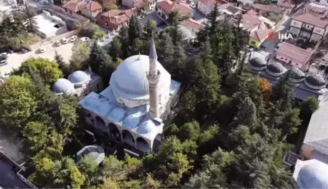 Eskişehir'de Yüzyıllardır Ayakta Kalan Tarihi Cami Vatandaşları Cezbediyor