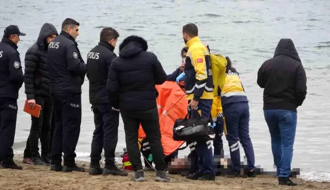 Kocaeli'de Denizde Sürüklenen Cisim Erkek Cesedi Çıktı