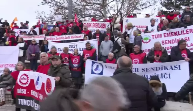 Emekliler Ankara'da Büyük Miting Yaptı