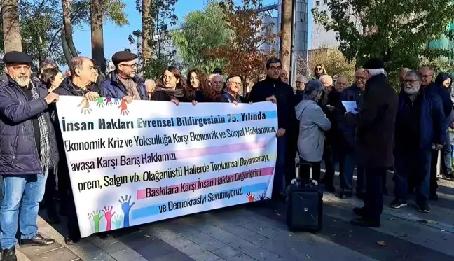 İzmir'de İnsan Hakları Savunucularından 