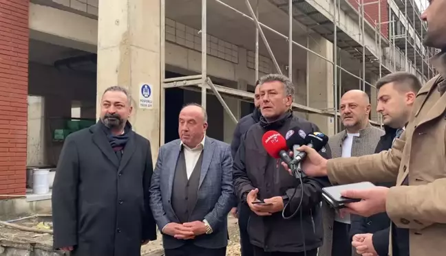 CHP Milletvekili Orhan Sarıbal, Elazığ'da İBB tarafından yapılan okulu inceledi