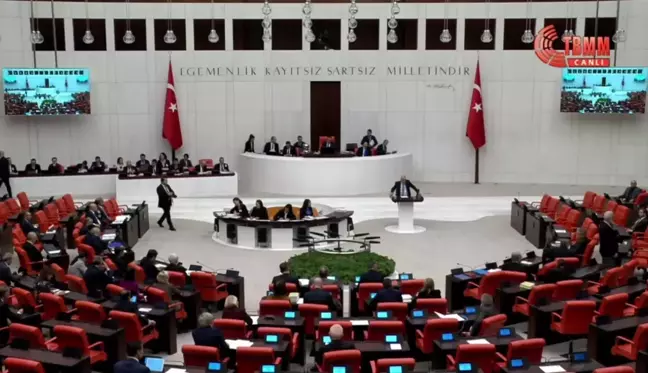 İYİ Parti Milletvekili Fakıbaba, akademisyenlerin yaşadığı sorunları gündeme getirdi