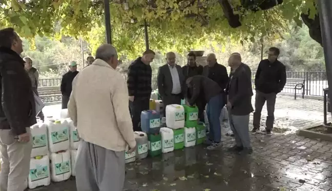 Yenişehir Belediyesi, Organik Solucan Gübresi Dağıtımına Devam Ediyor