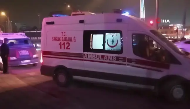 Hafif ticari araç ile otomobil çarpıştı: 1 yaralı