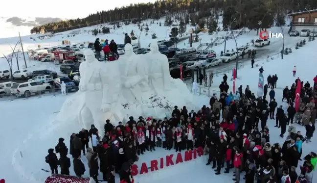 Sarıkamış'ta kardan heykellerinin açılışı yapıldı