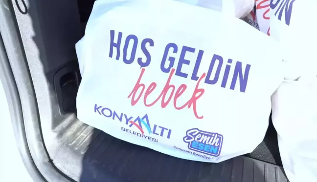 Konyaaltı Belediyesi 'Hoş Geldin Bebek' Projesiyle Destek Paketleri Dağıttı