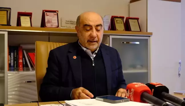 Saadet Partisi Eskişehir İl Başkanı Ayşe Ünlüce'yi Destekliyor