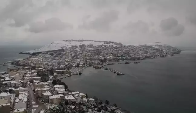 Sinop'ta Kar Yağışı Nedeniyle Trafik Aksadı